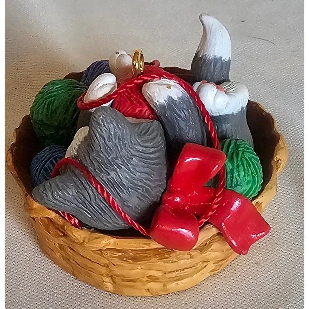 Hallmark Keepsake Ornament 2010 OS Multi Kitten in Yarn Basket Figurine